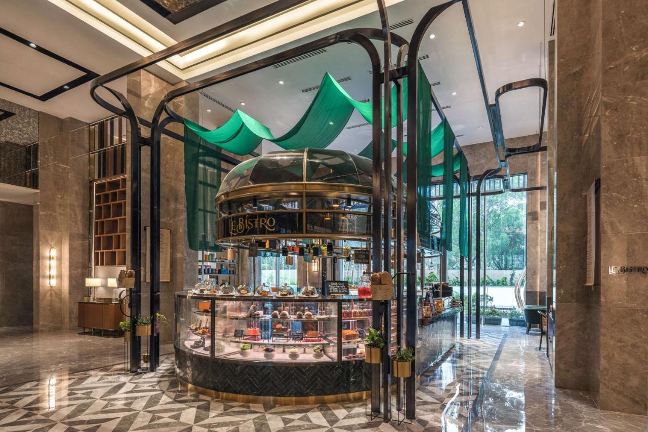 Radisson Blu Hotel & Spa, Nāsik Eksteriør bilde