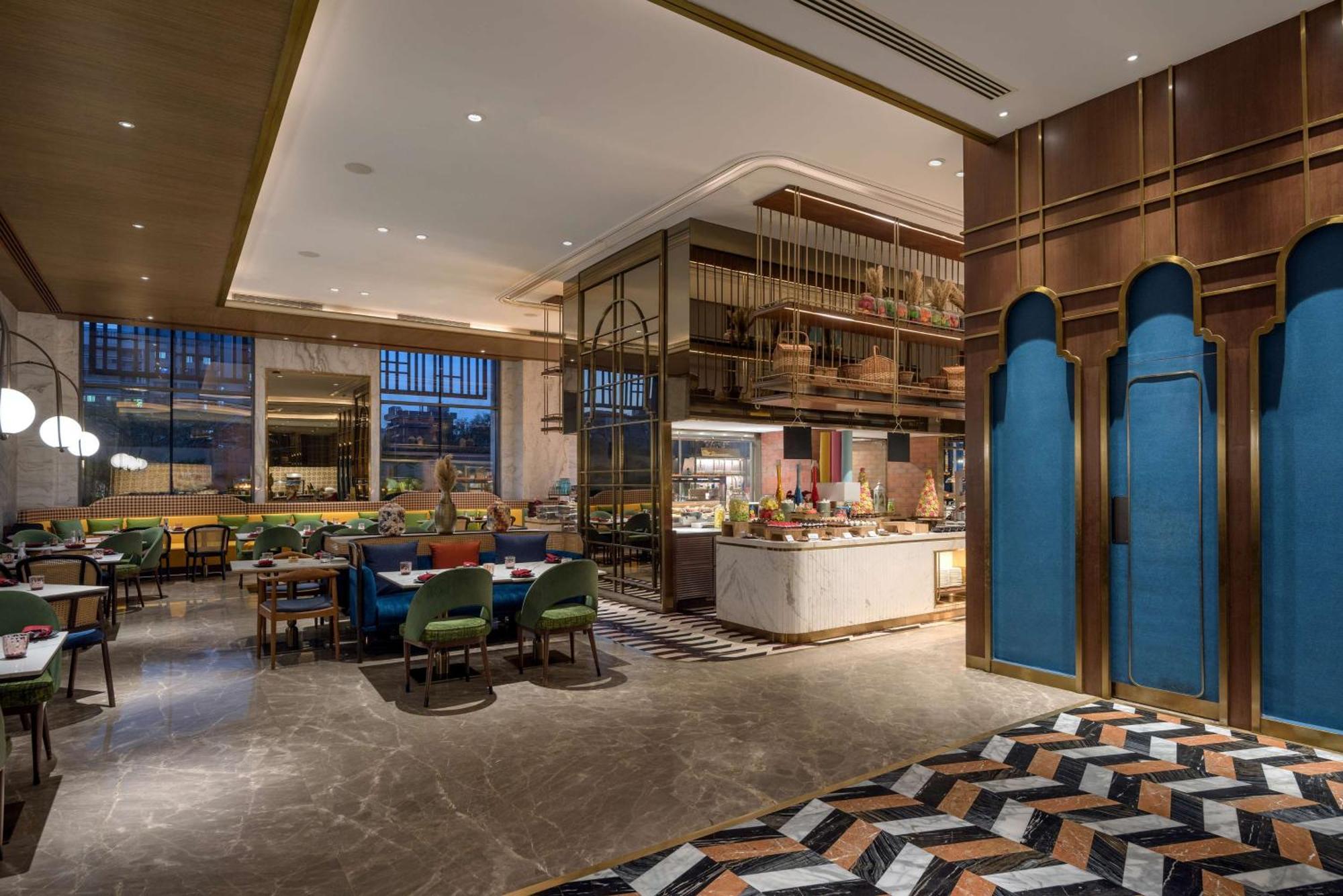 Radisson Blu Hotel & Spa, Nāsik Eksteriør bilde